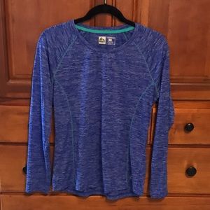 Like new! RBX active shirt.